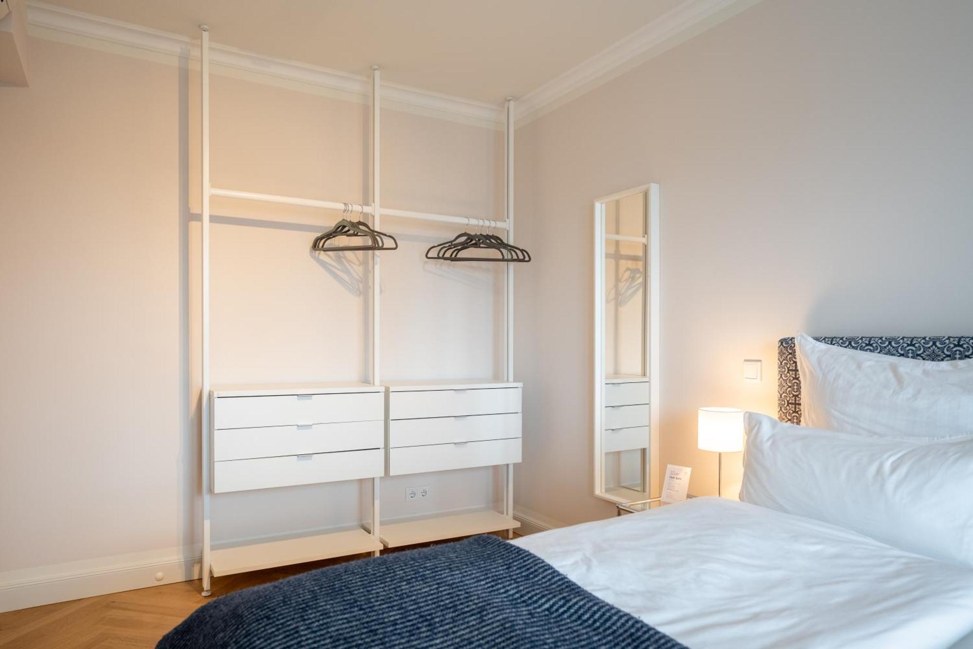 Cls Zentrale City-Wohnung In Hamburg Mit E-Laden Und Tiefgarage, Grosser Balkon, Blick Ueber Hamburg, Parkplatz, Cafe Im Haus, Bushaltestelle Direkt Gegenueber, Flex Check In ภายนอก รูปภาพ