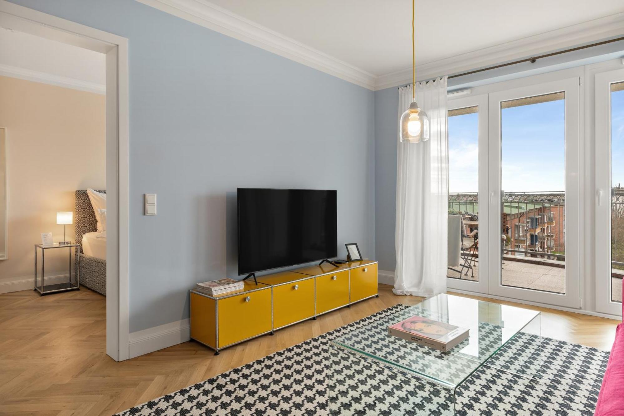 Cls Zentrale City-Wohnung In Hamburg Mit E-Laden Und Tiefgarage, Grosser Balkon, Blick Ueber Hamburg, Parkplatz, Cafe Im Haus, Bushaltestelle Direkt Gegenueber, Flex Check In ภายนอก รูปภาพ